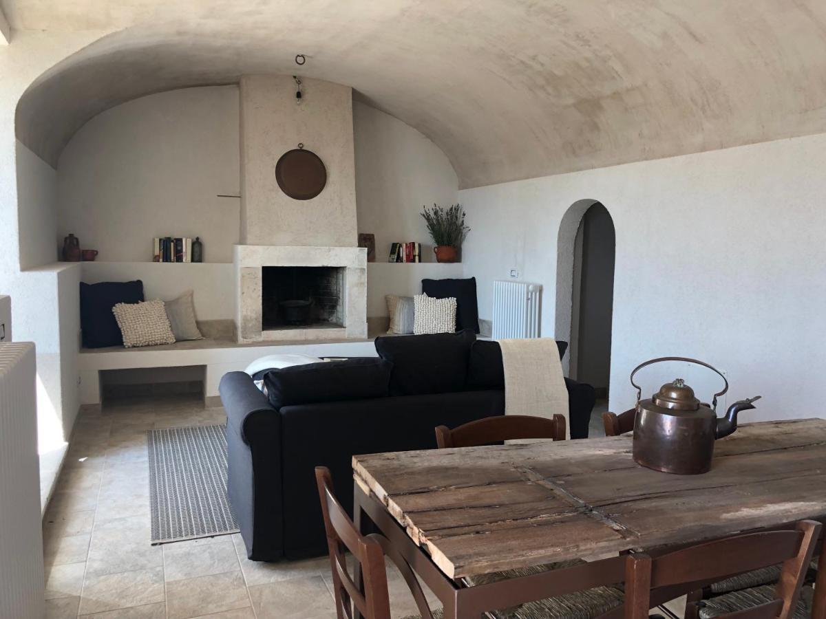 Il Terrazzo Apartment Санто Стефано ди Сесанио Екстериор снимка
